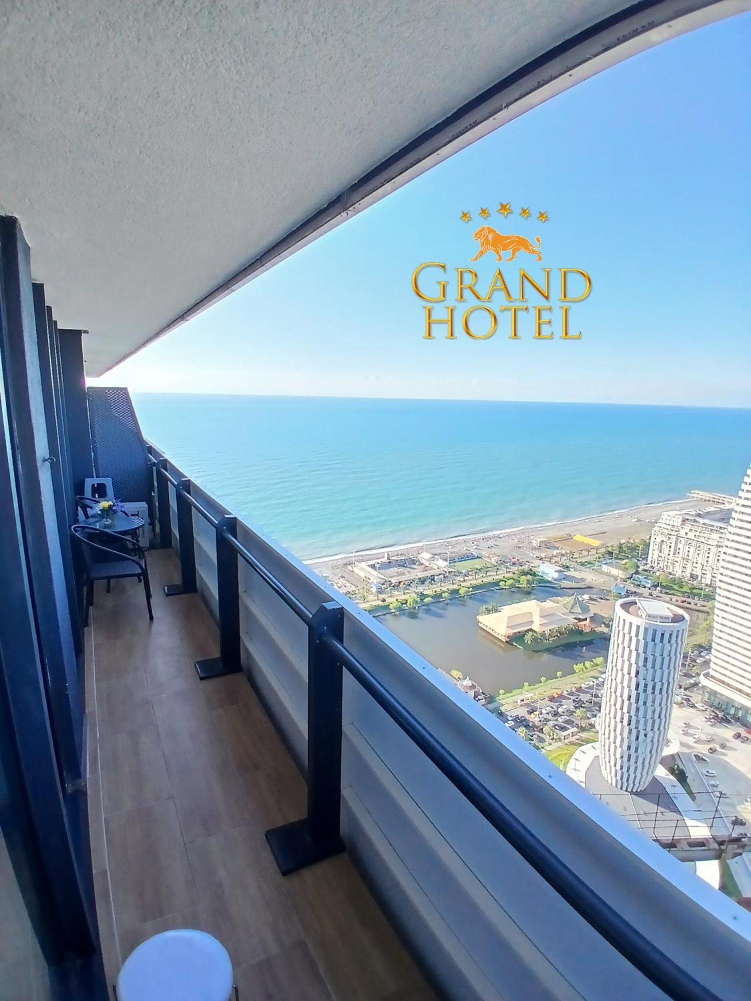 Grand Hotel ☆ Orbi City Batumi Exterior photo